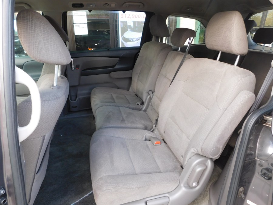 2016 Honda Odyssey 5dr LX, available for sale in Woodside, New York | Pepmore Auto Sales Inc.. Woodside, New York 2016 Honda Odyssey 5dr LX, available for sale in Woodside, New York | Pepmore Auto Sales Inc.. Woodside, New York