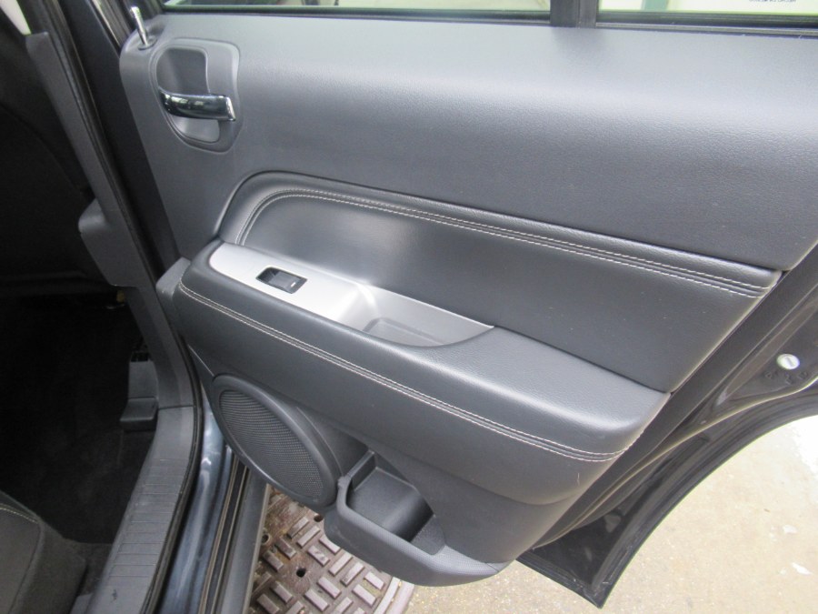 Used Jeep Compass 4WD 4dr Latitude 2014 | Pepmore Auto Sales Inc.. Woodside, New York Used Jeep Compass 4WD 4dr Latitude 2014 | Pepmore Auto Sales Inc.. Woodside, New York