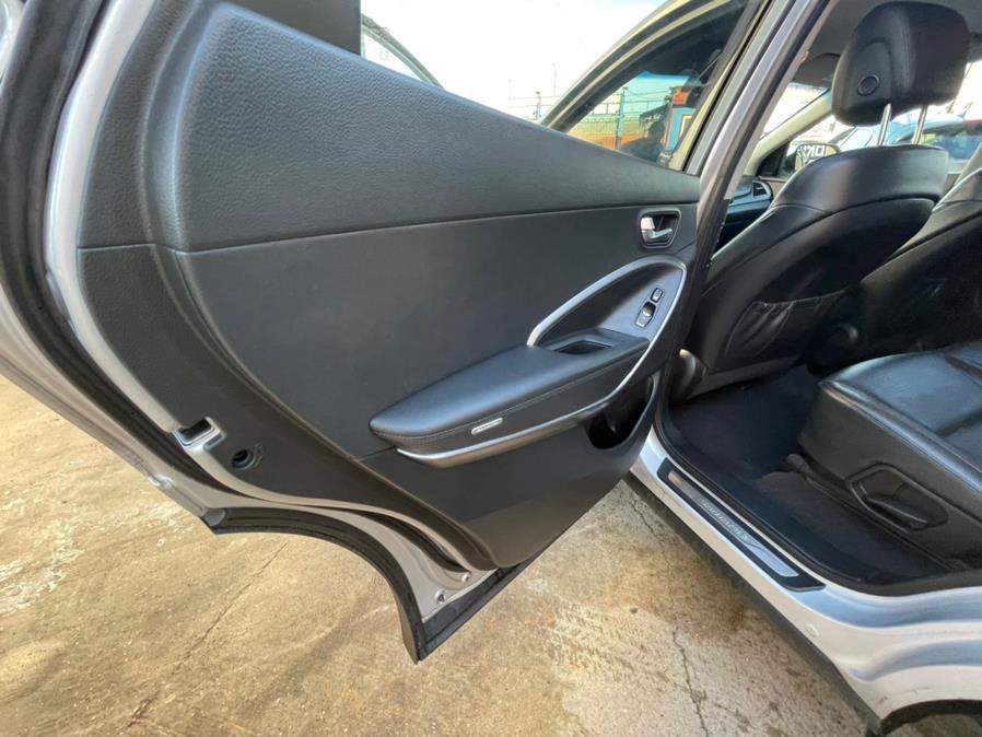 Used Hyundai Santa Fe AWD 4dr GLS 2013 | Brooklyn Auto Mall LLC. Brooklyn, New York Used Hyundai Santa Fe AWD 4dr GLS 2013 | Brooklyn Auto Mall LLC. Brooklyn, New York