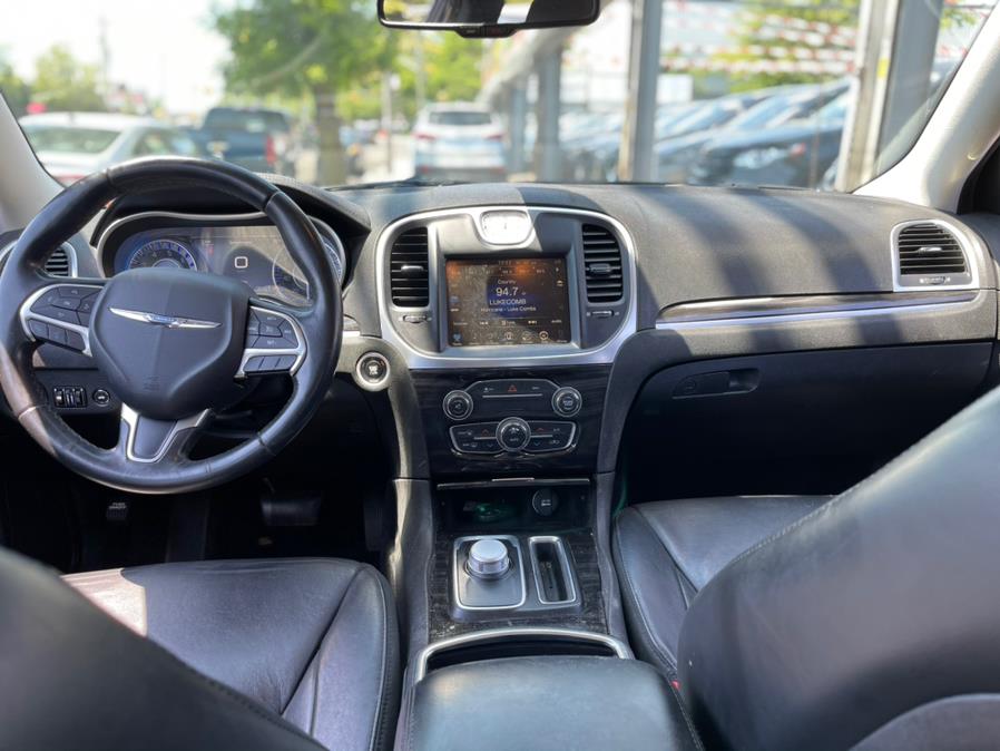 Used Chrysler 300 4dr Sdn Limited RWD 2015 | NYC Automart Inc. Brooklyn, New York Used Chrysler 300 4dr Sdn Limited RWD 2015 | NYC Automart Inc. Brooklyn, New York