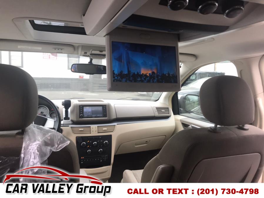 Used Volkswagen Routan 4dr Wgn SE w/RSE 2009 | Car Valley Group. Jersey City, New Jersey Used Volkswagen Routan 4dr Wgn SE w/RSE 2009 | Car Valley Group. Jersey City, New Jersey