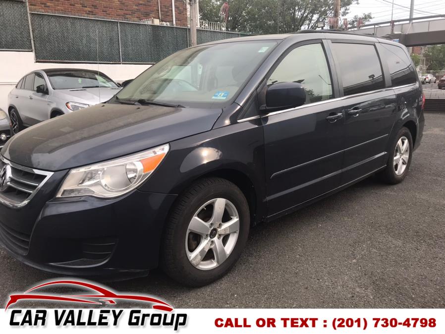Used Volkswagen Routan 4dr Wgn SE w/RSE 2009 | Car Valley Group. Jersey City, New Jersey Used Volkswagen Routan 4dr Wgn SE w/RSE 2009 | Car Valley Group. Jersey City, New Jersey