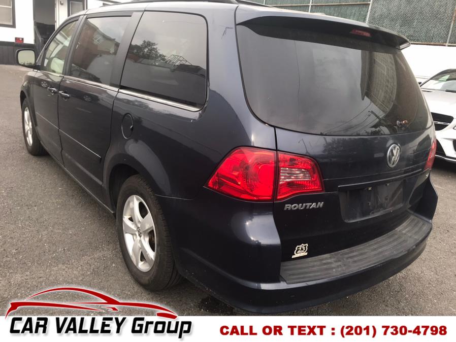 Used Volkswagen Routan 4dr Wgn SE w/RSE 2009 | Car Valley Group. Jersey City, New Jersey Used Volkswagen Routan 4dr Wgn SE w/RSE 2009 | Car Valley Group. Jersey City, New Jersey