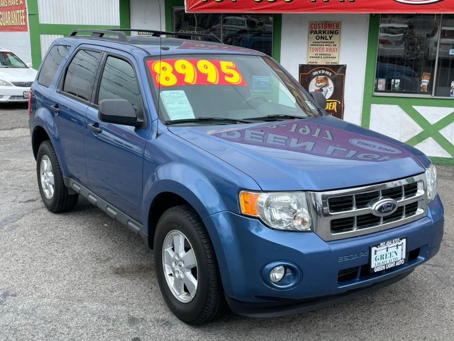 2009 Ford Escape FWD 4dr V6 Auto XLT, available for sale in Corona, California | Green Light Auto. Corona, California