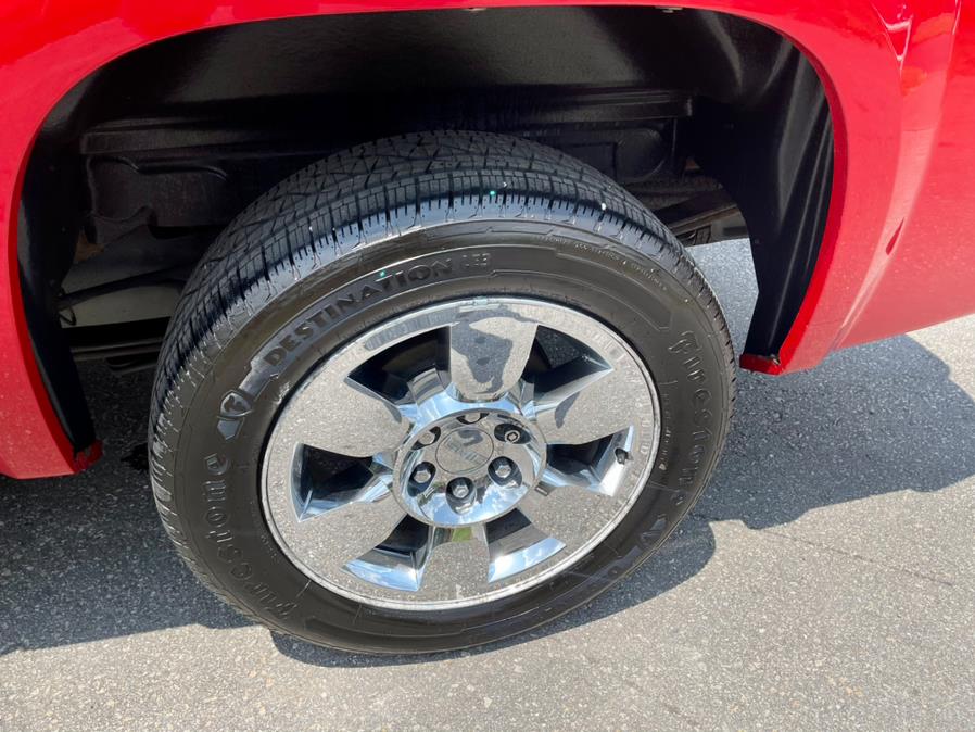 2011 GMC Sierra 1500 4WD Crew Cab 143.5" SLT, available for sale in South Windsor, Connecticut | Mike And Tony Auto Sales, Inc. South Windsor, Connecticut 2011 GMC Sierra 1500 4WD Crew Cab 143.5" SLT, available for sale in South Windsor, Connecticut | Mike And Tony Auto Sales, Inc. South Windsor, Connecticut