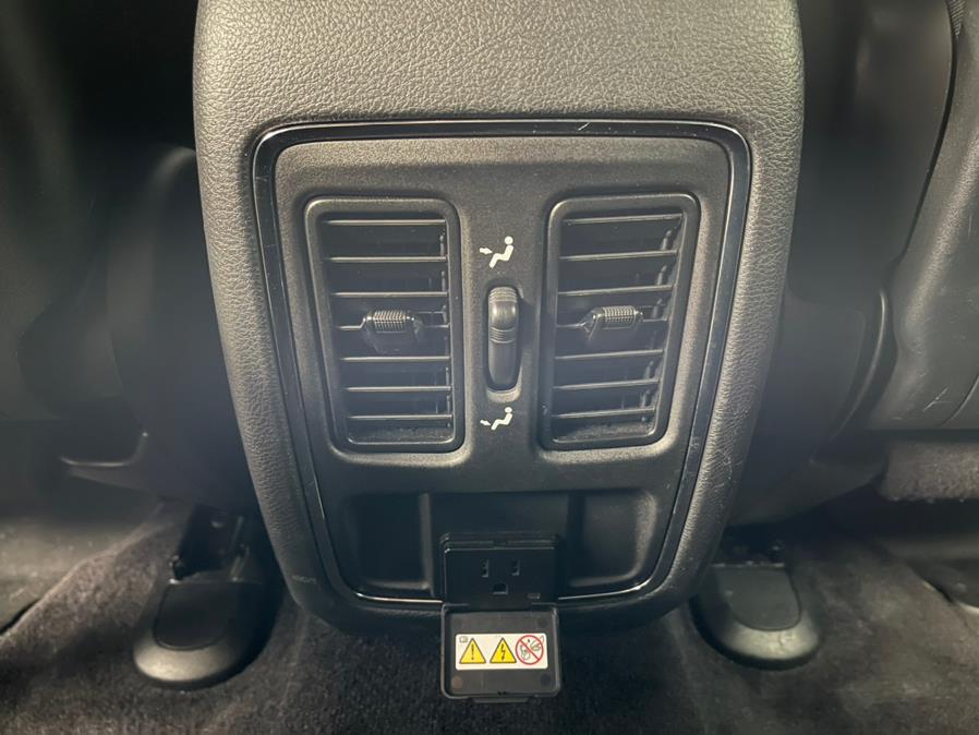 2017 Jeep Grand Cherokee Altitude 4x4, available for sale in Inwood, New York | 5 Towns Drive. Inwood, New York 2017 Jeep Grand Cherokee Altitude 4x4, available for sale in Inwood, New York | 5 Towns Drive. Inwood, New York