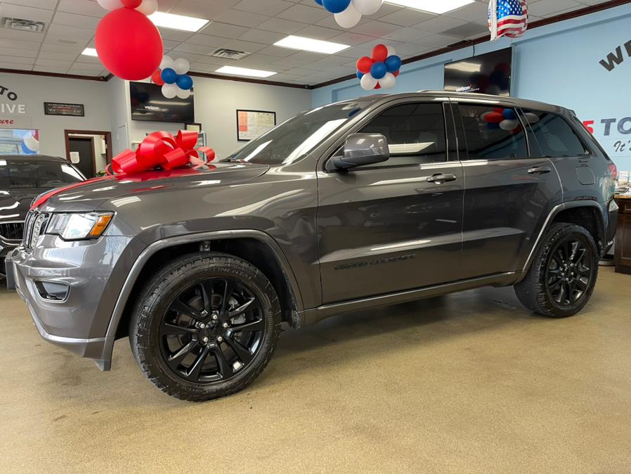 2017 Jeep Grand Cherokee Altitude 4x4, available for sale in Inwood, New York | 5 Towns Drive. Inwood, New York 2017 Jeep Grand Cherokee Altitude 4x4, available for sale in Inwood, New York | 5 Towns Drive. Inwood, New York