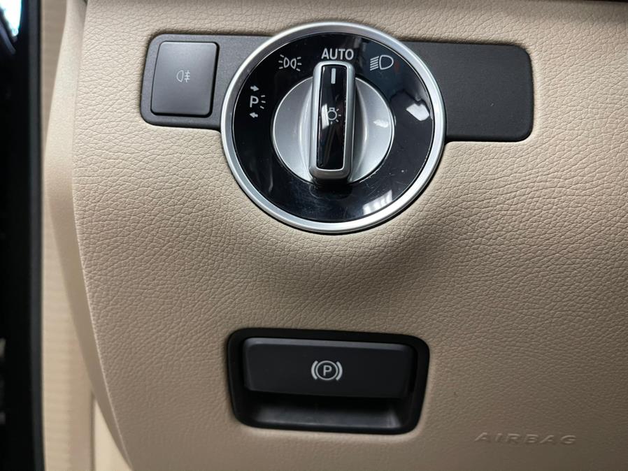 Used Mercedes-Benz M-Class 4MATIC 4dr ML 350 2014 | 5 Towns Drive. Inwood, New York Used Mercedes-Benz M-Class 4MATIC 4dr ML 350 2014 | 5 Towns Drive. Inwood, New York