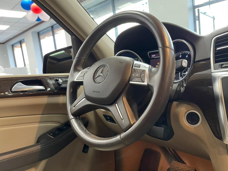 Used Mercedes-Benz M-Class 4MATIC 4dr ML 350 2014 | 5 Towns Drive. Inwood, New York Used Mercedes-Benz M-Class 4MATIC 4dr ML 350 2014 | 5 Towns Drive. Inwood, New York