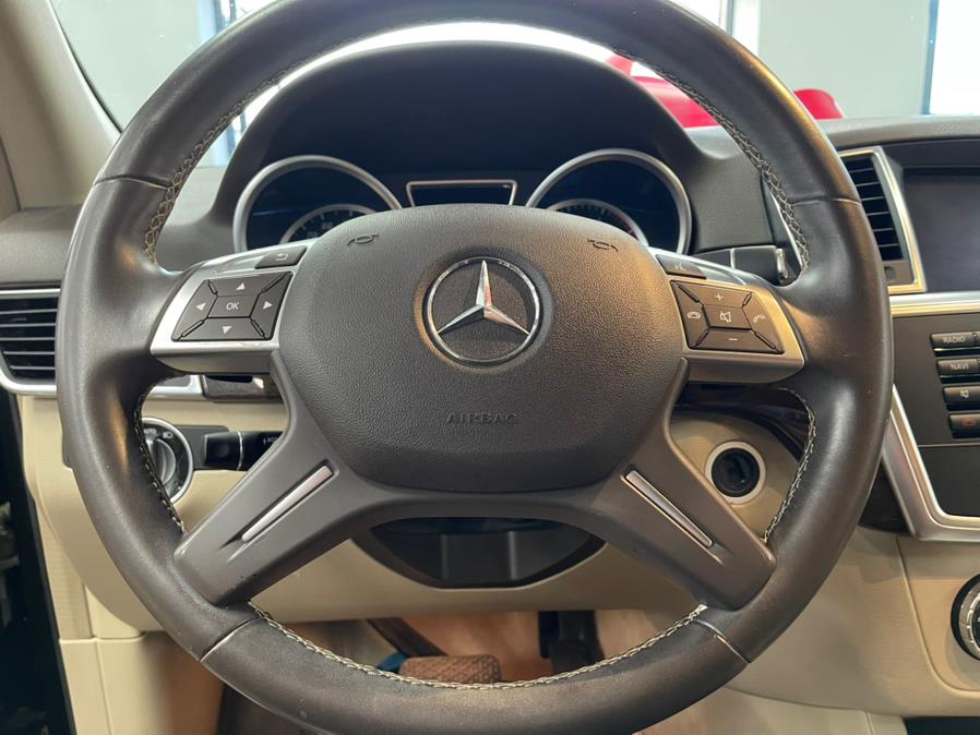 Used Mercedes-Benz M-Class 4MATIC 4dr ML 350 2014 | 5 Towns Drive. Inwood, New York Used Mercedes-Benz M-Class 4MATIC 4dr ML 350 2014 | 5 Towns Drive. Inwood, New York