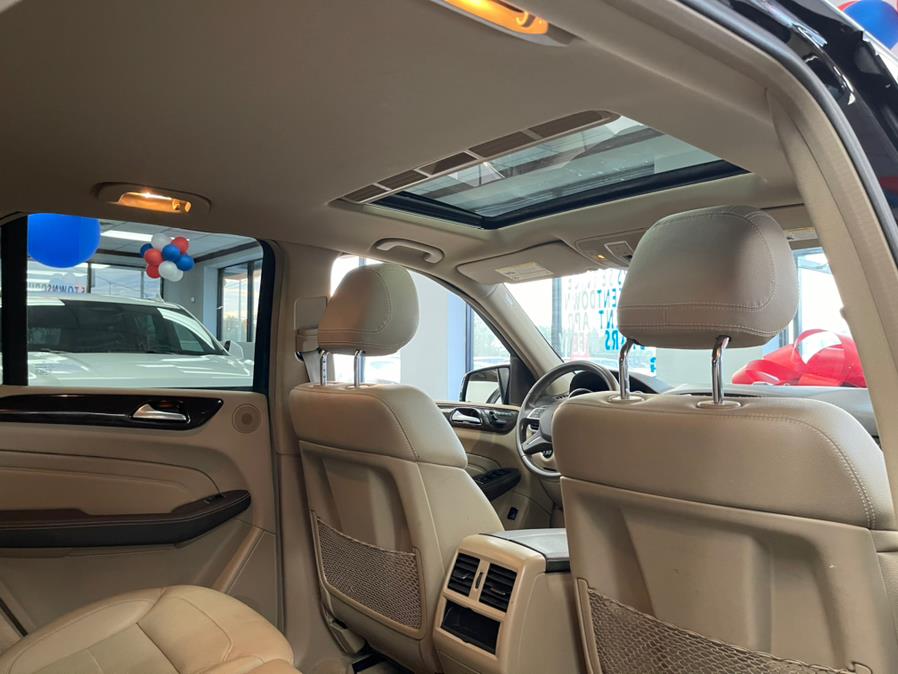 Used Mercedes-Benz M-Class 4MATIC 4dr ML 350 2014 | 5 Towns Drive. Inwood, New York Used Mercedes-Benz M-Class 4MATIC 4dr ML 350 2014 | 5 Towns Drive. Inwood, New York