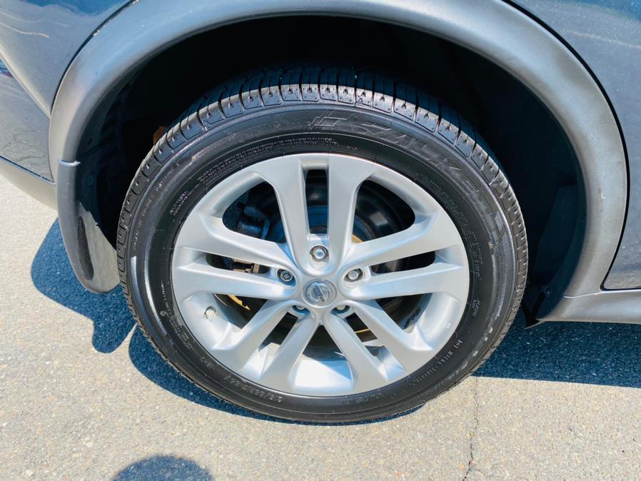 2014 Nissan JUKE 5dr Wgn CVT SL AWD, available for sale in New Britain, Connecticut | Supreme Automotive. New Britain, Connecticut 2014 Nissan JUKE 5dr Wgn CVT SL AWD, available for sale in New Britain, Connecticut | Supreme Automotive. New Britain, Connecticut