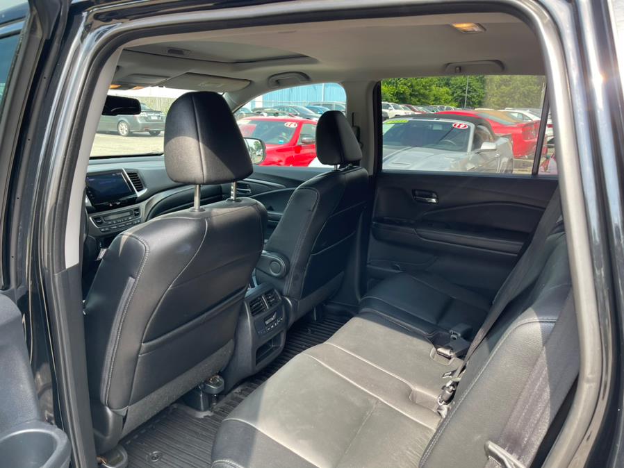 2016 Honda Pilot AWD 4dr EX-L, available for sale in South Windsor, Connecticut | Mike And Tony Auto Sales, Inc. South Windsor, Connecticut 2016 Honda Pilot AWD 4dr EX-L, available for sale in South Windsor, Connecticut | Mike And Tony Auto Sales, Inc. South Windsor, Connecticut