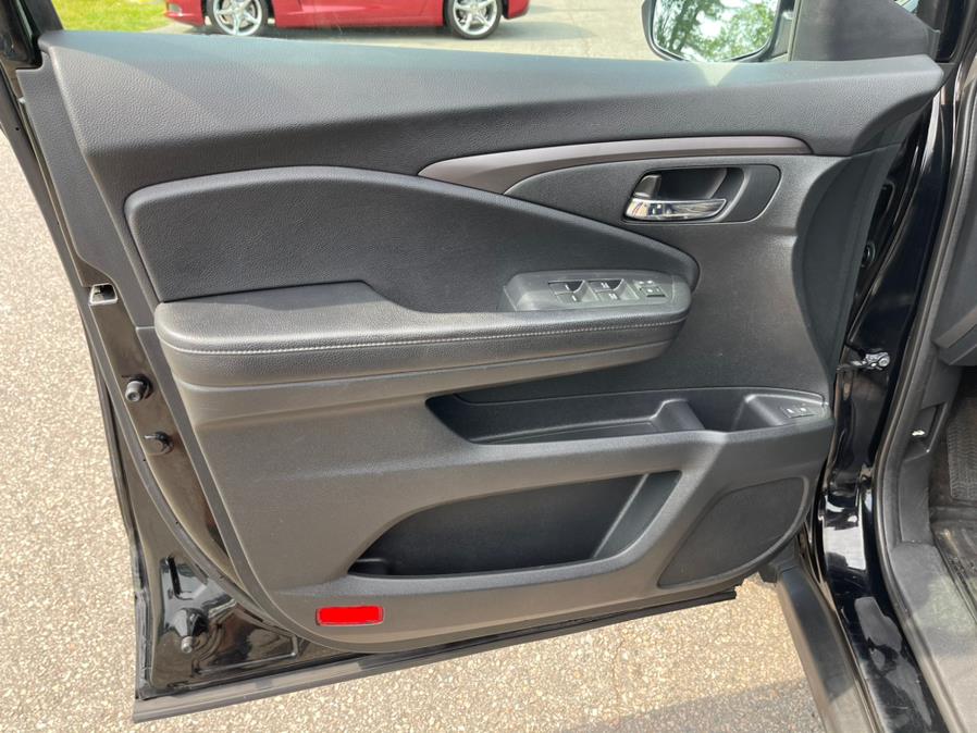 2016 Honda Pilot AWD 4dr EX-L, available for sale in South Windsor, Connecticut | Mike And Tony Auto Sales, Inc. South Windsor, Connecticut 2016 Honda Pilot AWD 4dr EX-L, available for sale in South Windsor, Connecticut | Mike And Tony Auto Sales, Inc. South Windsor, Connecticut