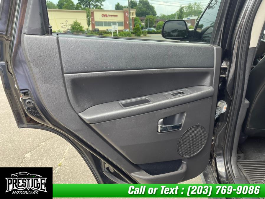 Used Jeep Grand Cherokee 4WD 4dr Laredo 2009 | J&J Auto Sales & Repairs llc DBA Prestige Motorcar. Oakville, Connecticut Used Jeep Grand Cherokee 4WD 4dr Laredo 2009 | J&J Auto Sales & Repairs llc DBA Prestige Motorcar. Oakville, Connecticut