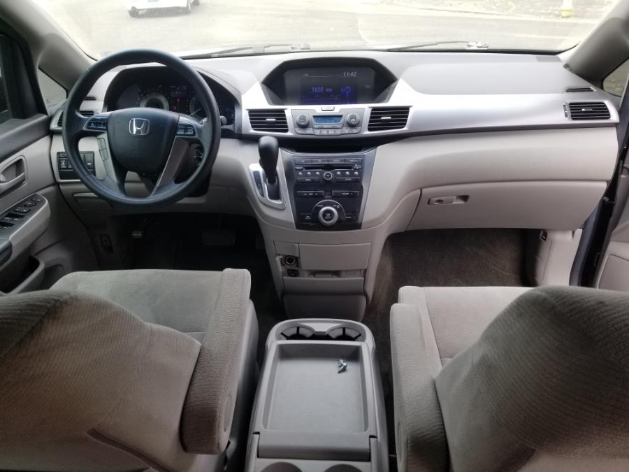 2013 Honda Odyssey 5dr EX, available for sale in Milford, Connecticut | Adonai Auto Sales LLC. Milford, Connecticut 2013 Honda Odyssey 5dr EX, available for sale in Milford, Connecticut | Adonai Auto Sales LLC. Milford, Connecticut
