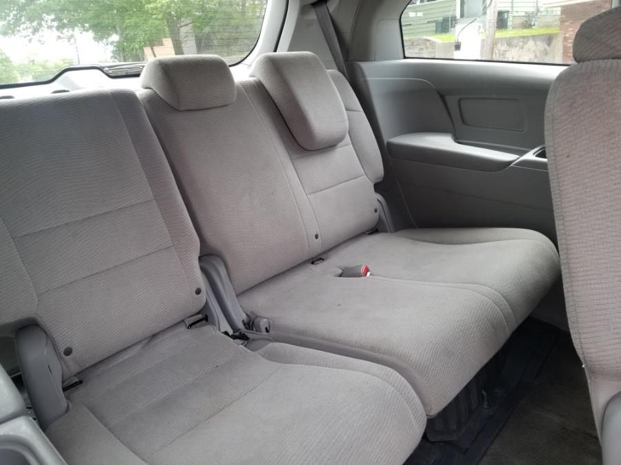 2013 Honda Odyssey 5dr EX, available for sale in Milford, Connecticut | Adonai Auto Sales LLC. Milford, Connecticut 2013 Honda Odyssey 5dr EX, available for sale in Milford, Connecticut | Adonai Auto Sales LLC. Milford, Connecticut