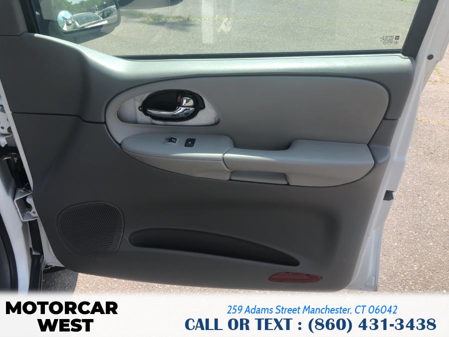 2007 Chevrolet TrailBlazer 4WD 4dr LS, available for sale in Manchester, Connecticut | Motorcar West. Manchester, Connecticut 2007 Chevrolet TrailBlazer 4WD 4dr LS, available for sale in Manchester, Connecticut | Motorcar West. Manchester, Connecticut
