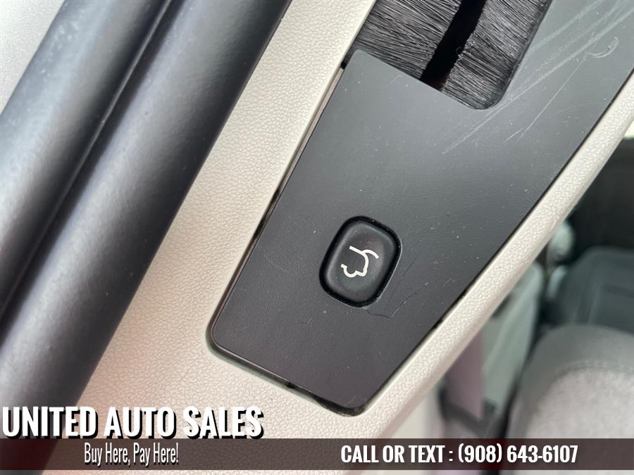 Used Chrysler Town And Countr TOURING 2010 | United Auto Sale. Newark, New Jersey Used Chrysler Town And Countr TOURING 2010 | United Auto Sale. Newark, New Jersey