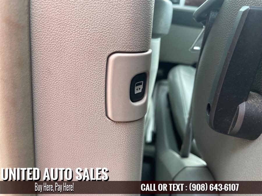 Used Chrysler Town And Countr TOURING 2010 | United Auto Sale. Newark, New Jersey Used Chrysler Town And Countr TOURING 2010 | United Auto Sale. Newark, New Jersey