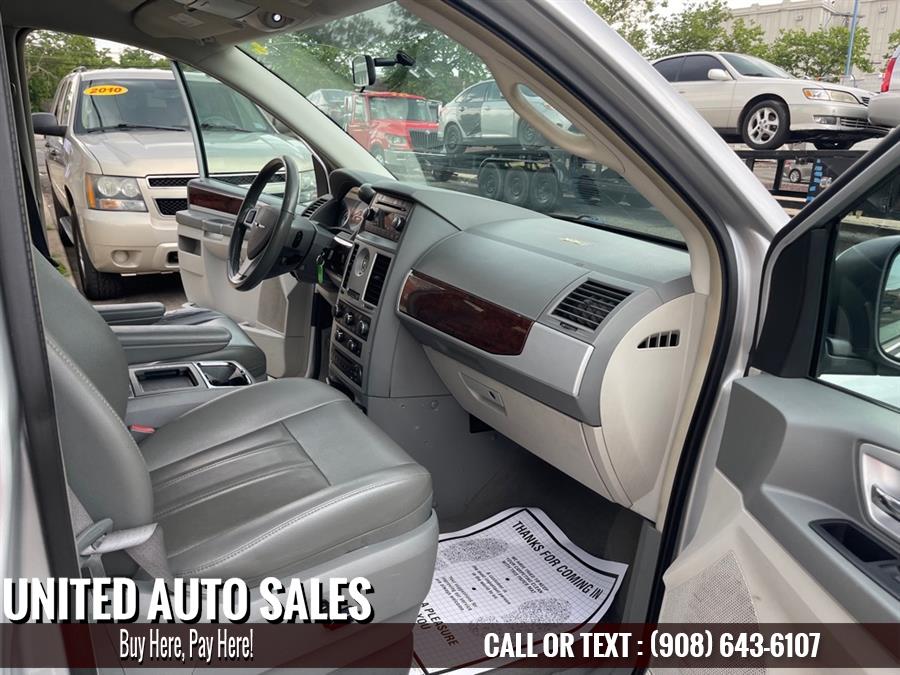 Used Chrysler Town And Countr TOURING 2010 | United Auto Sale. Newark, New Jersey Used Chrysler Town And Countr TOURING 2010 | United Auto Sale. Newark, New Jersey