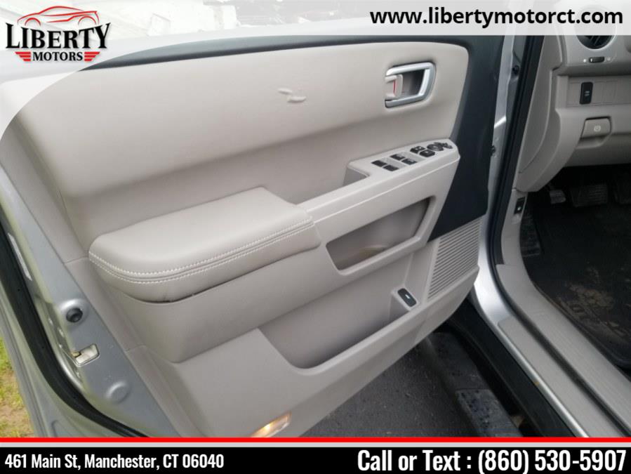 2010 Honda Pilot 4WD 4dr EX-L, available for sale in Manchester, Connecticut | Liberty Motors. Manchester, Connecticut 2010 Honda Pilot 4WD 4dr EX-L, available for sale in Manchester, Connecticut | Liberty Motors. Manchester, Connecticut