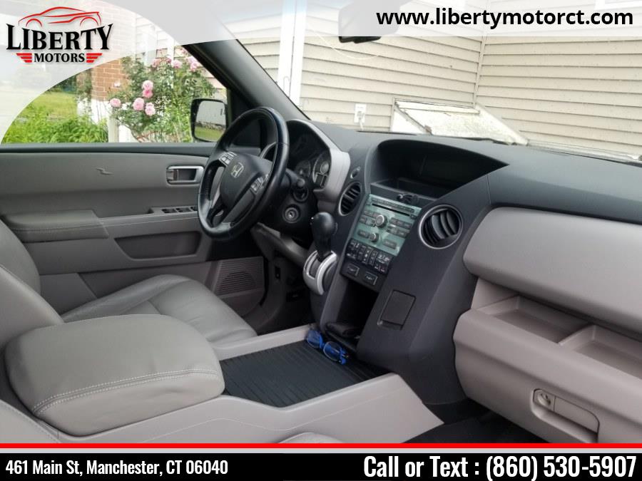 2010 Honda Pilot 4WD 4dr EX-L, available for sale in Manchester, Connecticut | Liberty Motors. Manchester, Connecticut 2010 Honda Pilot 4WD 4dr EX-L, available for sale in Manchester, Connecticut | Liberty Motors. Manchester, Connecticut