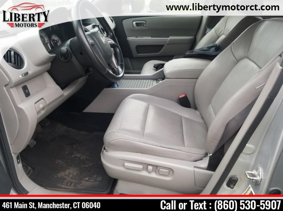 2010 Honda Pilot 4WD 4dr EX-L, available for sale in Manchester, Connecticut | Liberty Motors. Manchester, Connecticut 2010 Honda Pilot 4WD 4dr EX-L, available for sale in Manchester, Connecticut | Liberty Motors. Manchester, Connecticut