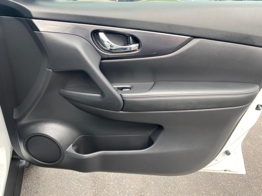 Used Nissan Rogue AWD SV 2017 | Lava Motors 2 Inc. Canton, Connecticut Used Nissan Rogue AWD SV 2017 | Lava Motors 2 Inc. Canton, Connecticut