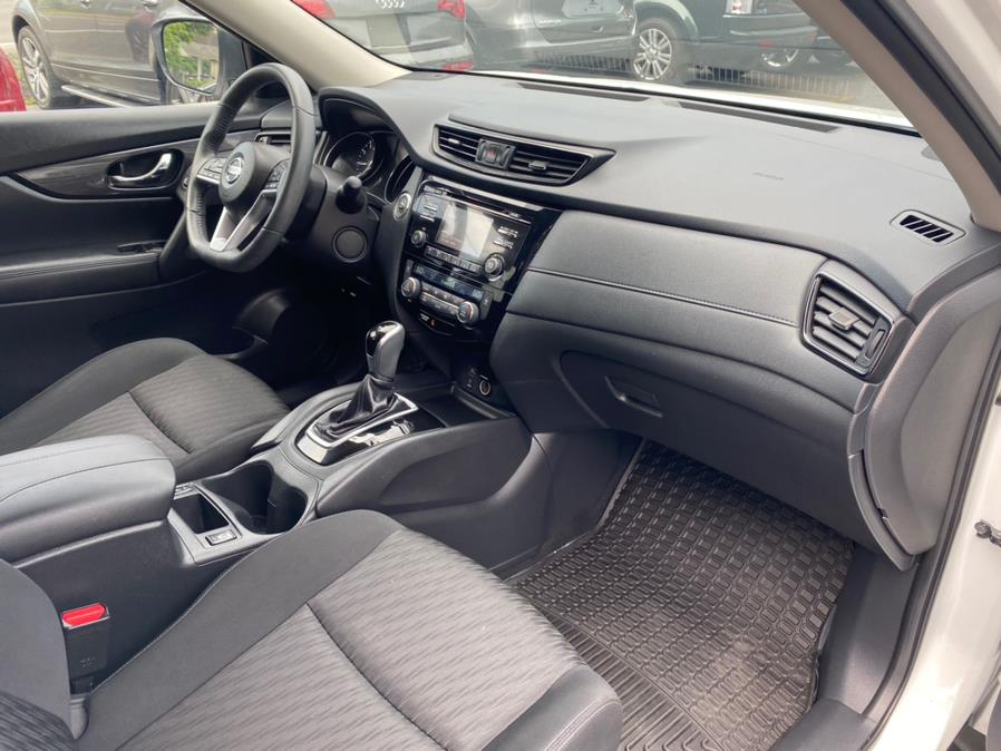 Used Nissan Rogue AWD SV 2017 | Lava Motors 2 Inc. Canton, Connecticut Used Nissan Rogue AWD SV 2017 | Lava Motors 2 Inc. Canton, Connecticut