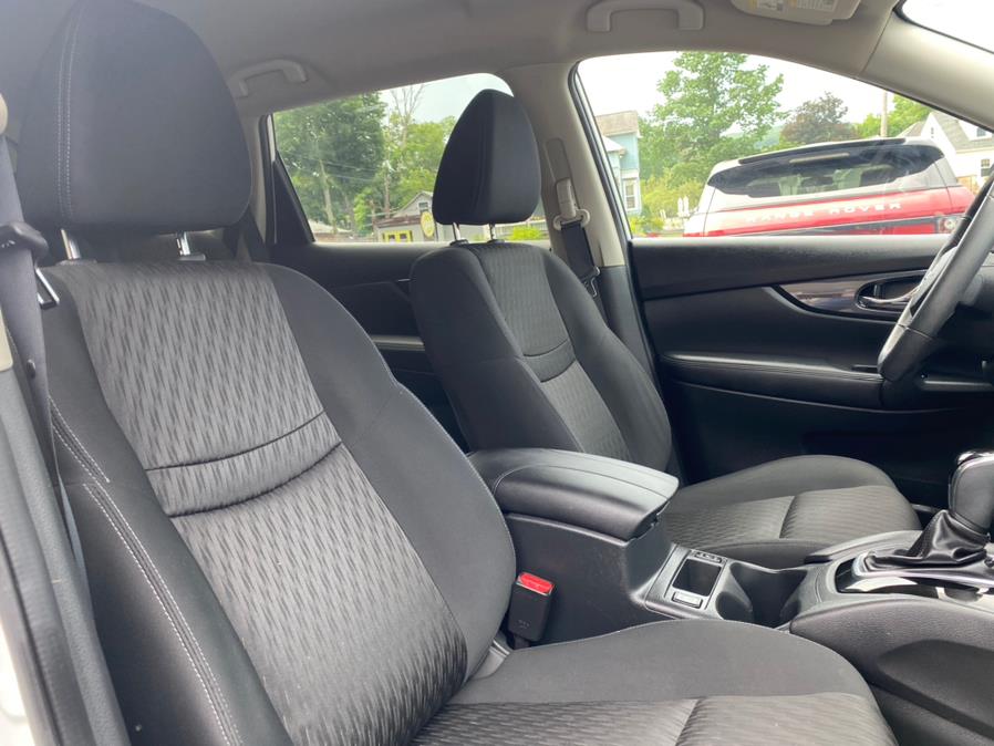 Used Nissan Rogue AWD SV 2017 | Lava Motors 2 Inc. Canton, Connecticut Used Nissan Rogue AWD SV 2017 | Lava Motors 2 Inc. Canton, Connecticut