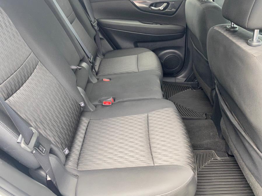 Used Nissan Rogue AWD SV 2017 | Lava Motors 2 Inc. Canton, Connecticut Used Nissan Rogue AWD SV 2017 | Lava Motors 2 Inc. Canton, Connecticut