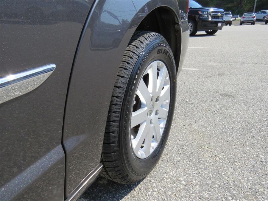 Used Chrysler Town And Country Touring 4dr Mini Van 2016 | Lake City Exports Inc. Auburn, Maine Used Chrysler Town And Country Touring 4dr Mini Van 2016 | Lake City Exports Inc. Auburn, Maine