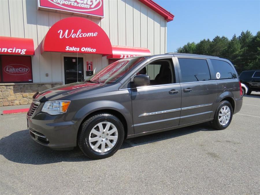 Used Chrysler Town And Country Touring 4dr Mini Van 2016 | Lake City Exports Inc. Auburn, Maine Used Chrysler Town And Country Touring 4dr Mini Van 2016 | Lake City Exports Inc. Auburn, Maine