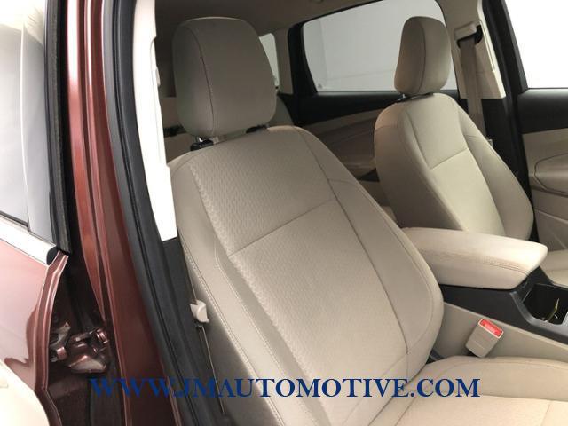 2018 Ford Escape SE 4WD, available for sale in Naugatuck, Connecticut | J&M Automotive Sls&Svc LLC. Naugatuck, Connecticut 2018 Ford Escape SE 4WD, available for sale in Naugatuck, Connecticut | J&M Automotive Sls&Svc LLC. Naugatuck, Connecticut