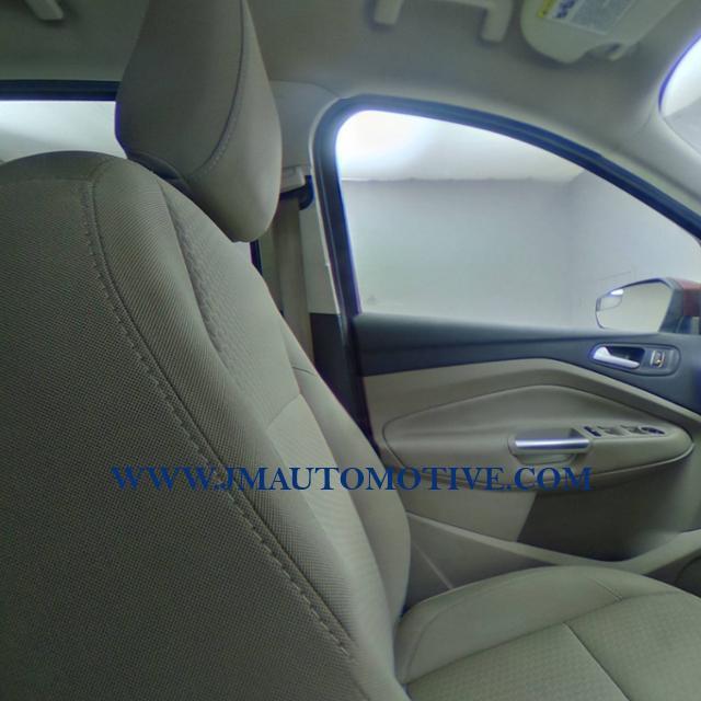 2018 Ford Escape SE 4WD, available for sale in Naugatuck, Connecticut | J&M Automotive Sls&Svc LLC. Naugatuck, Connecticut 2018 Ford Escape SE 4WD, available for sale in Naugatuck, Connecticut | J&M Automotive Sls&Svc LLC. Naugatuck, Connecticut