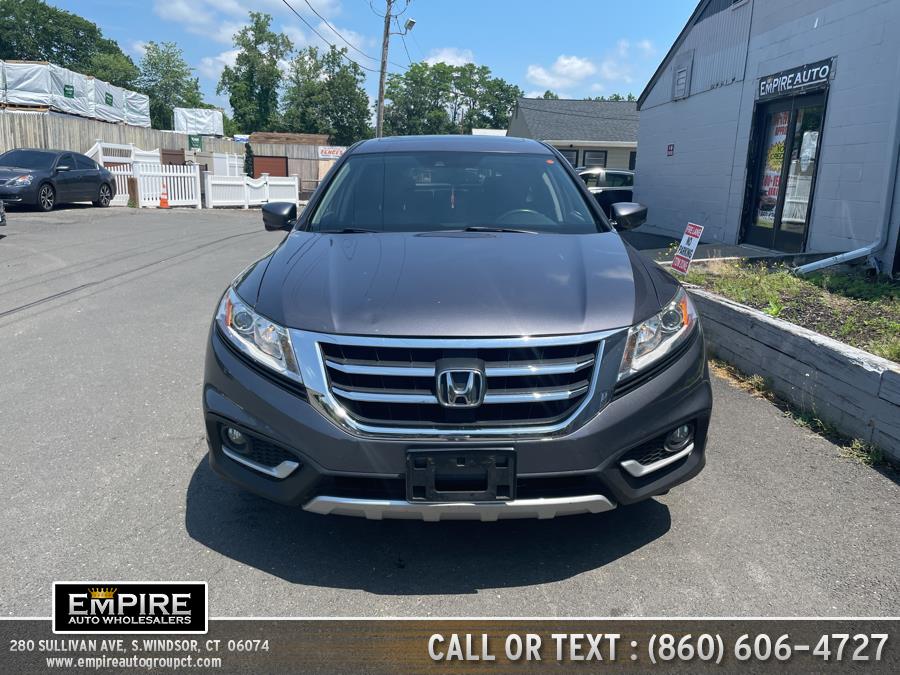 Used Honda Crosstour 4WD V6 5dr EX-L w/Navi 2015 | Empire Auto Wholesalers. S.Windsor, Connecticut Used Honda Crosstour 4WD V6 5dr EX-L w/Navi 2015 | Empire Auto Wholesalers. S.Windsor, Connecticut