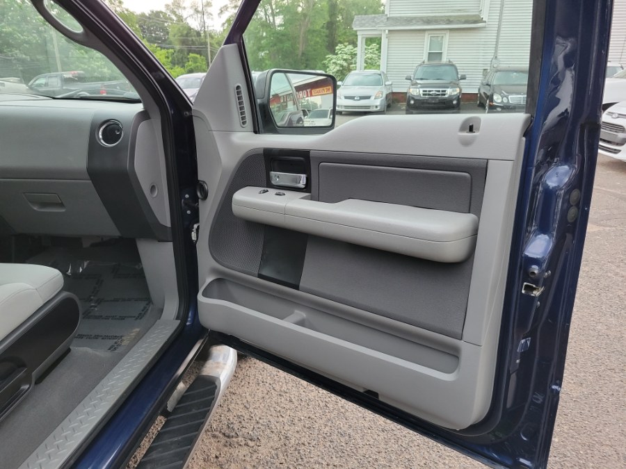 2008 Ford F-150 4WD XLT Super Cab 5.4 V8 Triton, available for sale in East Windsor, Connecticut | Toro Auto. East Windsor, Connecticut 2008 Ford F-150 4WD XLT Super Cab 5.4 V8 Triton, available for sale in East Windsor, Connecticut | Toro Auto. East Windsor, Connecticut