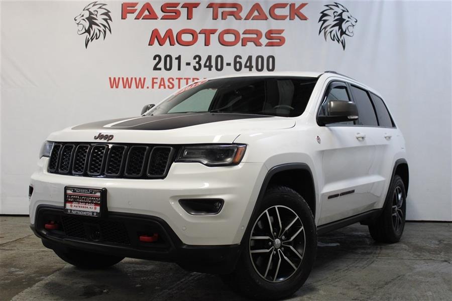 2018 Jeep Grand Cherokee TRAILHAWK, available for sale in Paterson, New Jersey | Fast Track Motors. Paterson, New Jersey