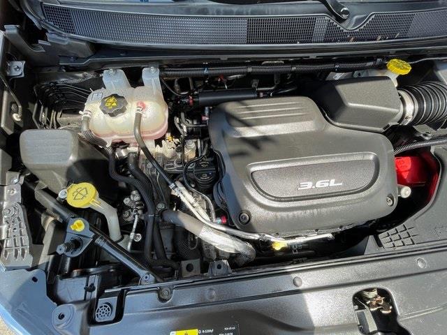 Used Chrysler Pacifica Touring L 2017 | Hillside Auto Outlet. Jamaica, New York Used Chrysler Pacifica Touring L 2017 | Hillside Auto Outlet. Jamaica, New York
