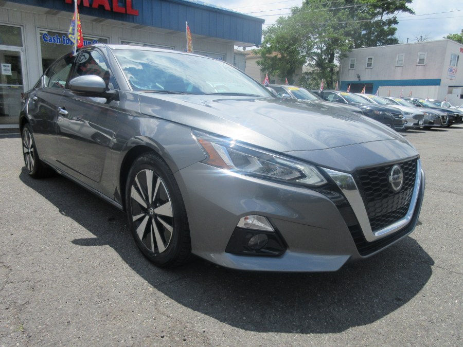 2019 Nissan Altima 2.5 SL Sedan, available for sale in Linden, New Jersey | Route 27 Auto Mall. Linden, New Jersey 2019 Nissan Altima 2.5 SL Sedan, available for sale in Linden, New Jersey | Route 27 Auto Mall. Linden, New Jersey