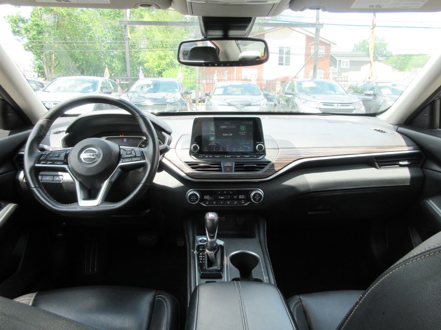 2019 Nissan Altima 2.5 SL Sedan, available for sale in Linden, New Jersey | Route 27 Auto Mall. Linden, New Jersey 2019 Nissan Altima 2.5 SL Sedan, available for sale in Linden, New Jersey | Route 27 Auto Mall. Linden, New Jersey