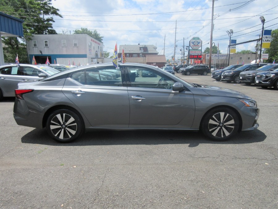 2019 Nissan Altima 2.5 SL Sedan, available for sale in Linden, New Jersey | Route 27 Auto Mall. Linden, New Jersey 2019 Nissan Altima 2.5 SL Sedan, available for sale in Linden, New Jersey | Route 27 Auto Mall. Linden, New Jersey