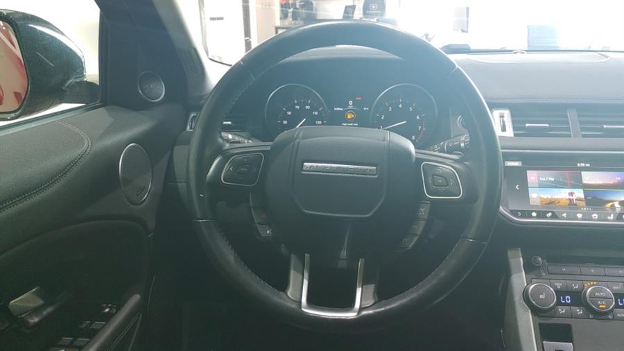 Used Land Rover Range Rover Evoque 5 Door SE Premium 2017 | Dream Car Gallery. Woodbury, New York Used Land Rover Range Rover Evoque 5 Door SE Premium 2017 | Dream Car Gallery. Woodbury, New York
