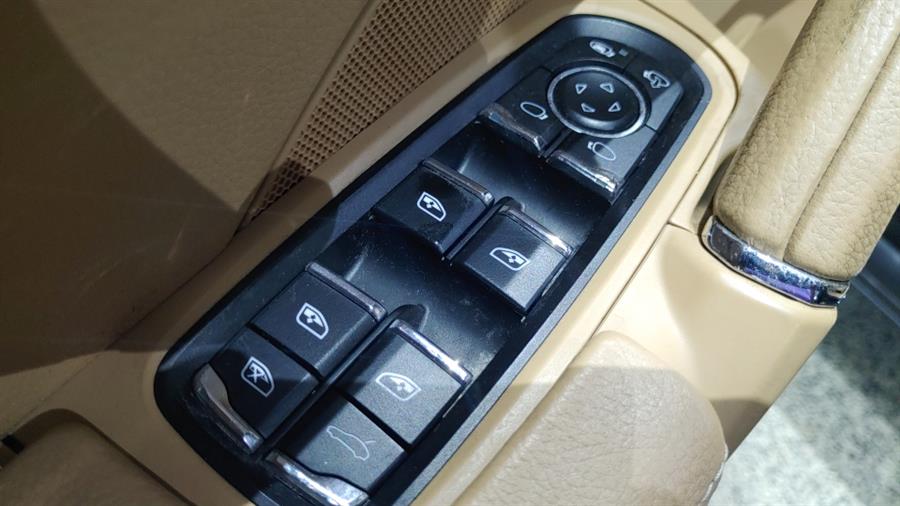 Used Porsche Cayenne AWD 4dr 2016 | Dream Car Gallery. Woodbury, New York Used Porsche Cayenne AWD 4dr 2016 | Dream Car Gallery. Woodbury, New York