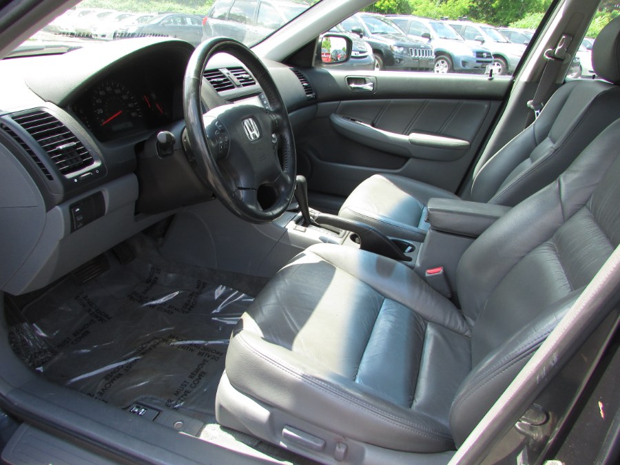 Used Honda Accord Sdn EX-L AT 2005 | United Auto Sales of E Windsor, Inc. East Windsor, Connecticut Used Honda Accord Sdn EX-L AT 2005 | United Auto Sales of E Windsor, Inc. East Windsor, Connecticut