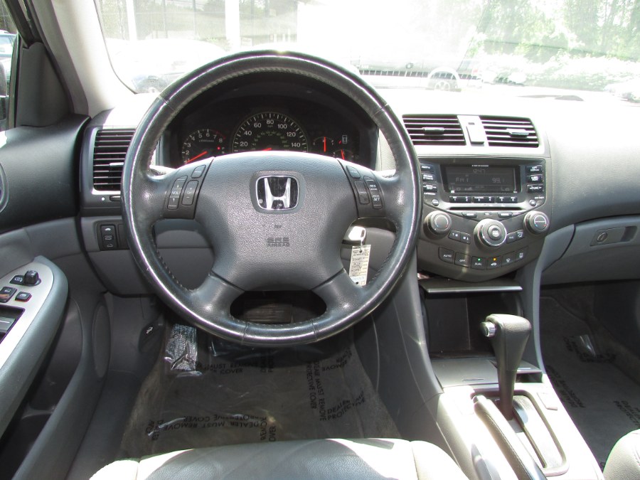 Used Honda Accord Sdn EX-L AT 2005 | United Auto Sales of E Windsor, Inc. East Windsor, Connecticut Used Honda Accord Sdn EX-L AT 2005 | United Auto Sales of E Windsor, Inc. East Windsor, Connecticut