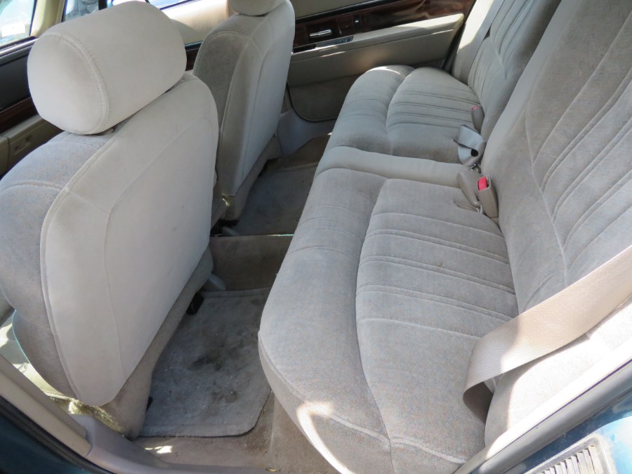 Used Buick LeSabre 4dr Sdn Custom 1998 | Auto Match LLC. Waterbury, Connecticut Used Buick LeSabre 4dr Sdn Custom 1998 | Auto Match LLC. Waterbury, Connecticut