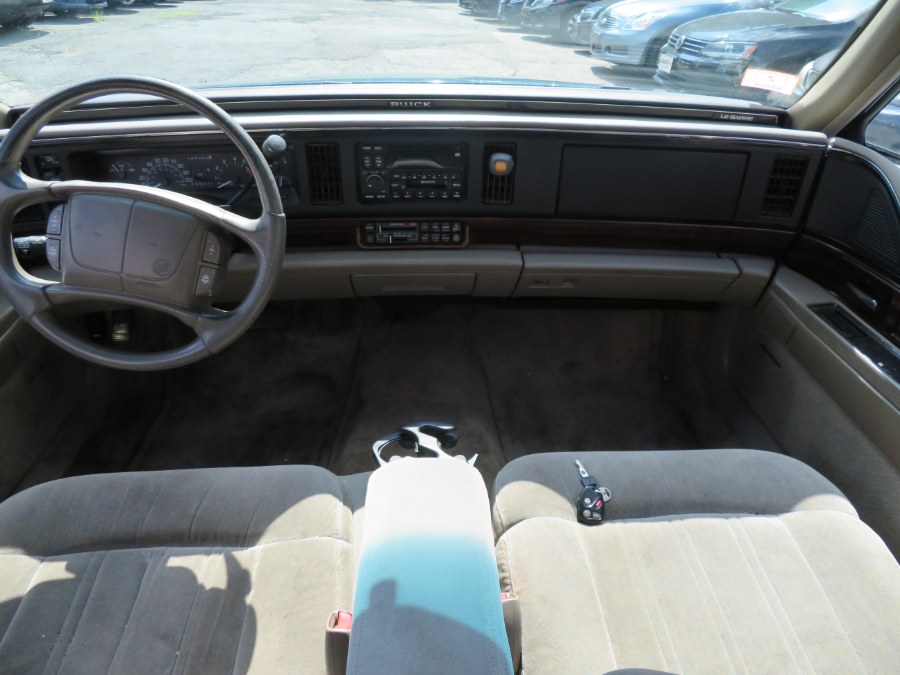 Used Buick LeSabre 4dr Sdn Custom 1998 | Auto Match LLC. Waterbury, Connecticut Used Buick LeSabre 4dr Sdn Custom 1998 | Auto Match LLC. Waterbury, Connecticut