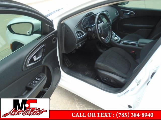 2016 Chrysler 200 4dr Sdn Limited FWD, available for sale in Colby, Kansas | M C Auto Outlet Inc. Colby, Kansas 2016 Chrysler 200 4dr Sdn Limited FWD, available for sale in Colby, Kansas | M C Auto Outlet Inc. Colby, Kansas